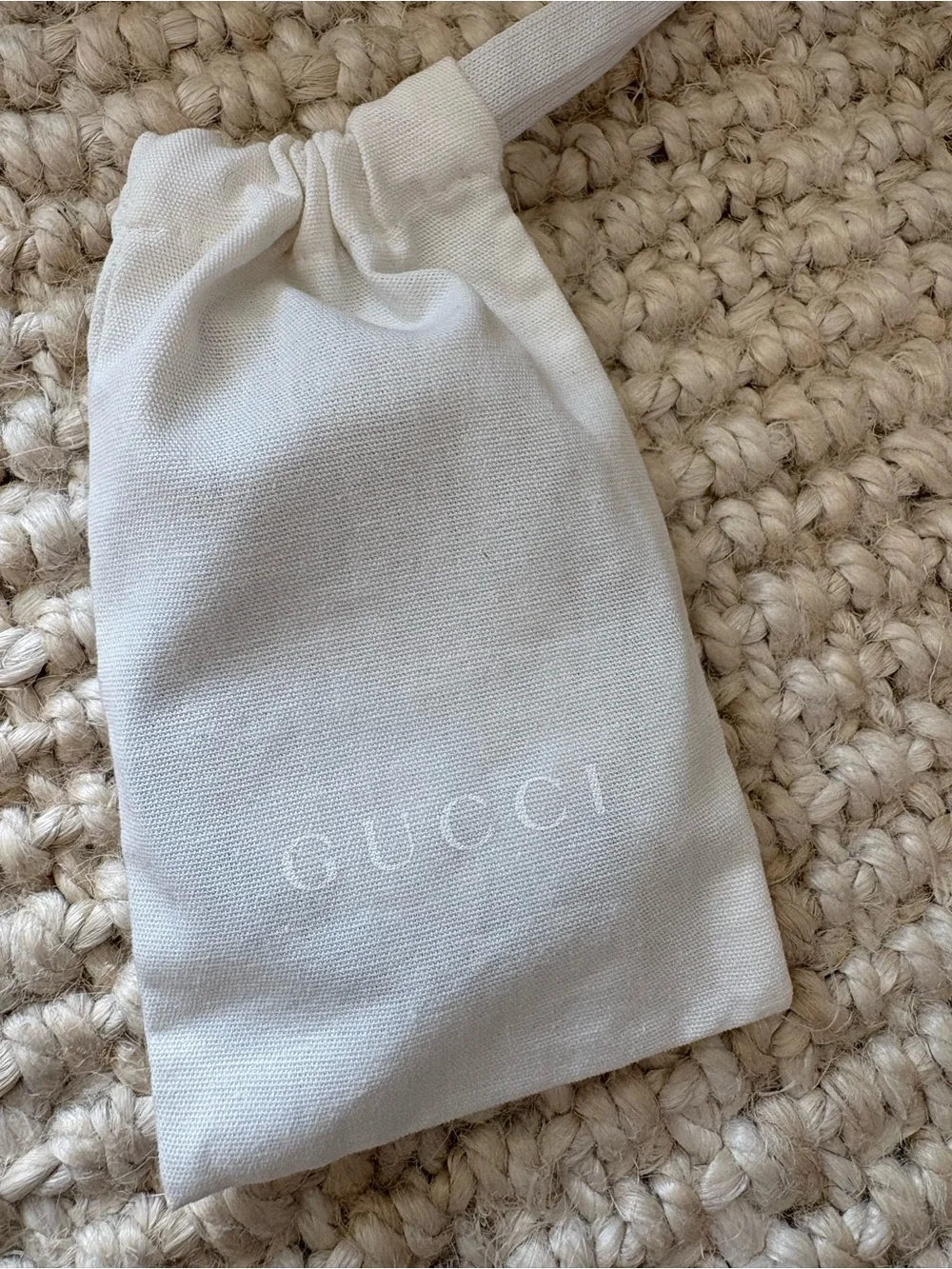 Gucci Ivory Leather Thin Belt with Gold Double G Buckle. Size 85